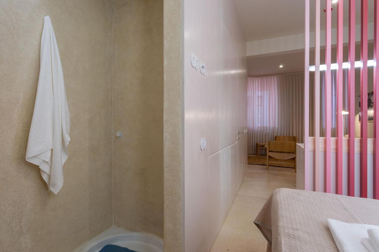 Princess Building W/Pool By Lovelystay Vila Real de Santo António Екстериор снимка