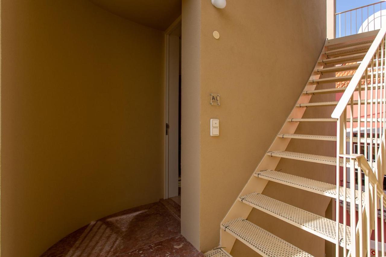 Princess Building W/Pool By Lovelystay Vila Real de Santo António Екстериор снимка